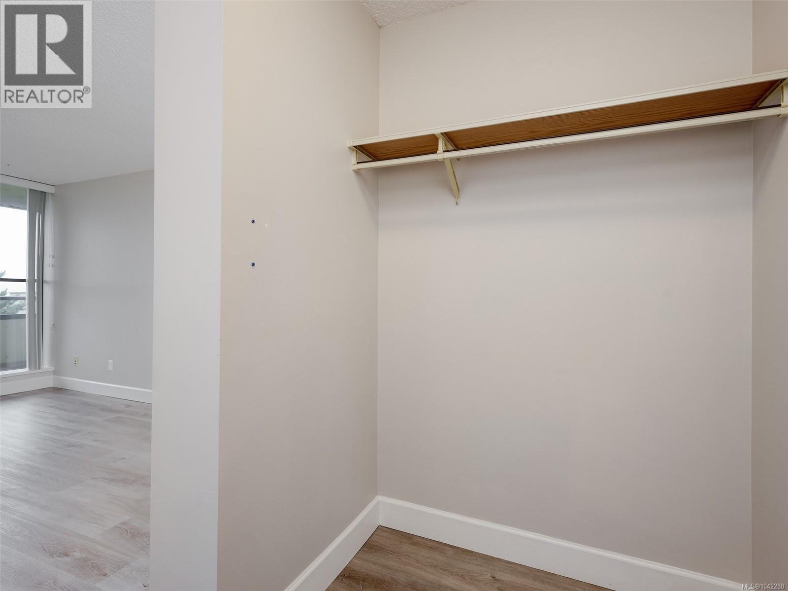 #409 9805 Second St - 12