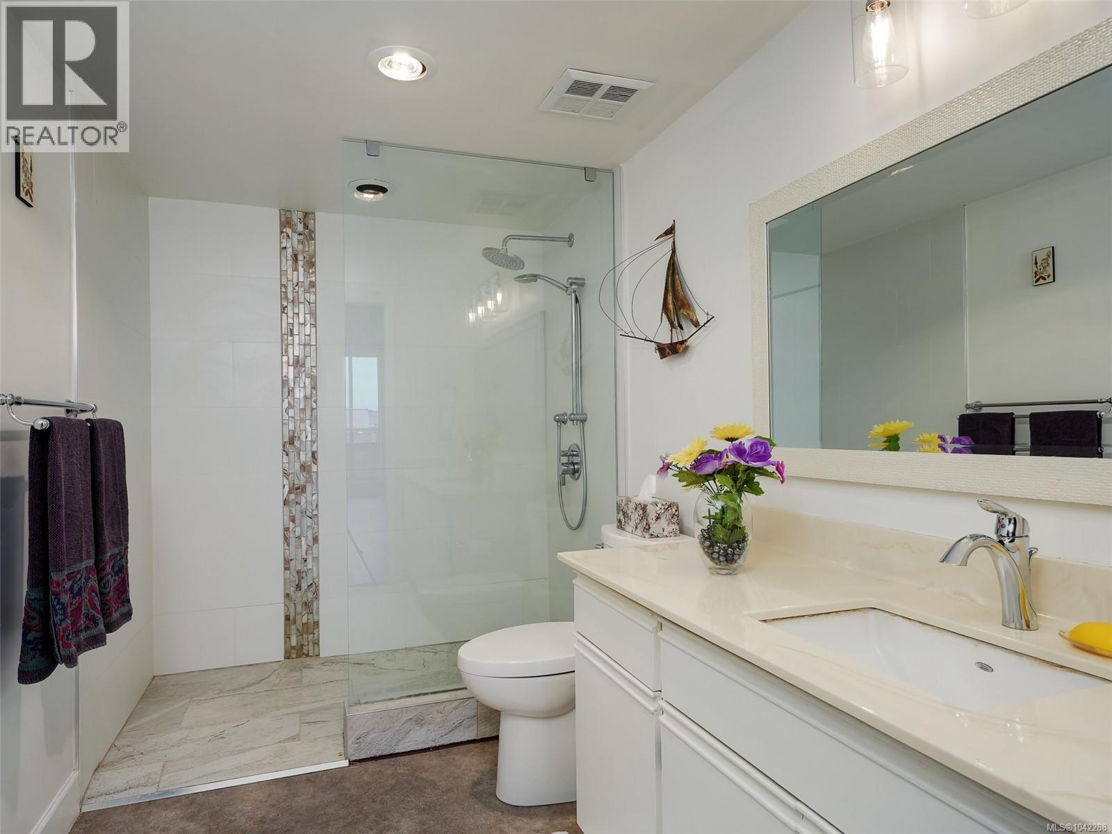 #409 9805 Second St - 14
