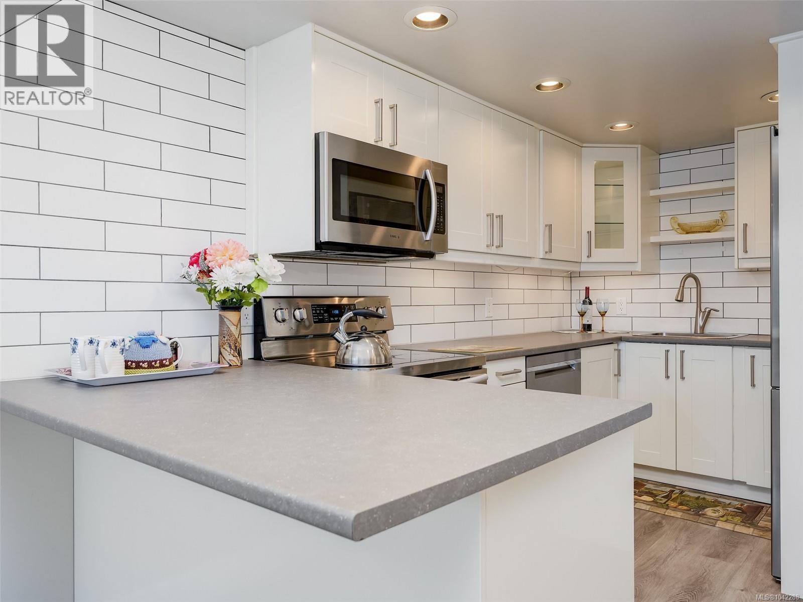 #409 9805 Second St - 9