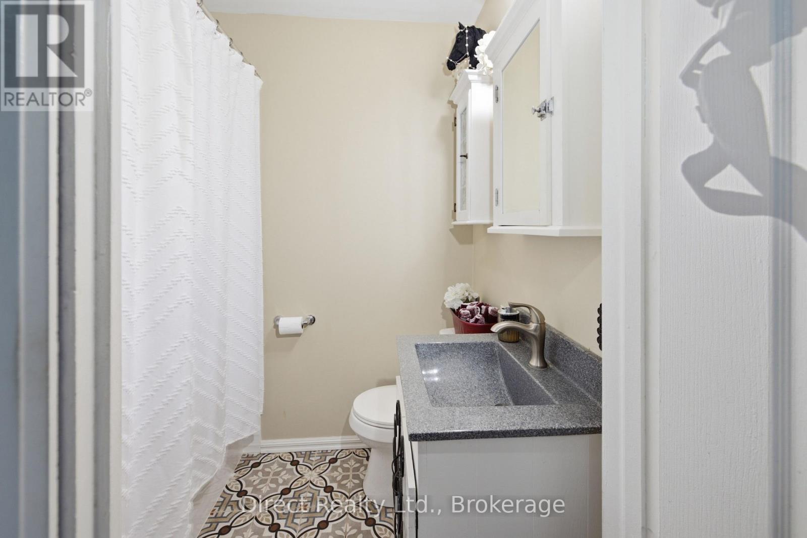 6984 HWY 62 - Image 24