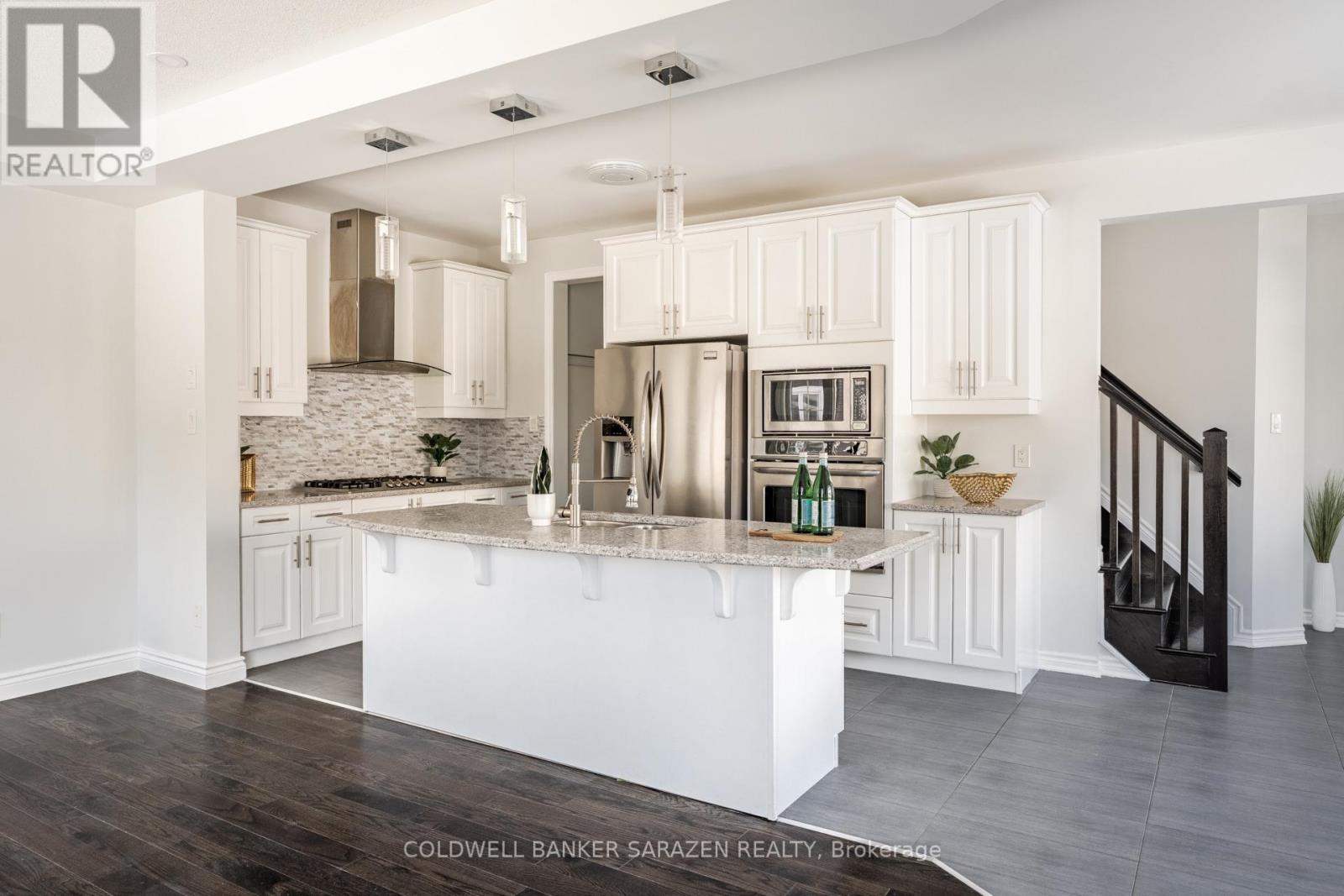 677 BROAD COVE CRESCENT - 12