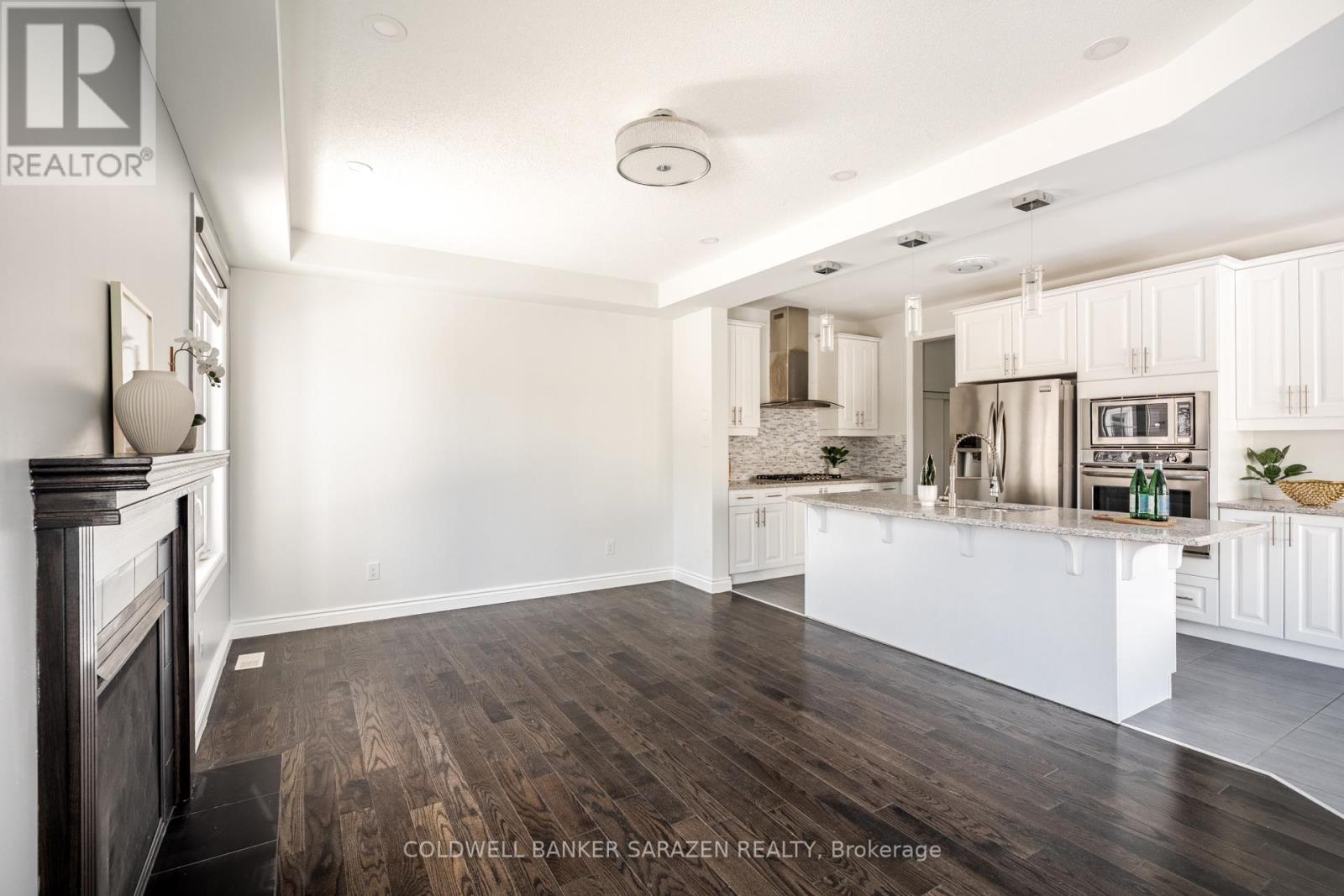 677 BROAD COVE CRESCENT - 28