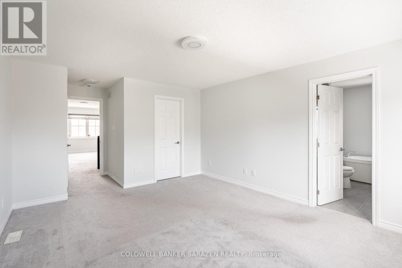677 BROAD COVE CRESCENT - 33
