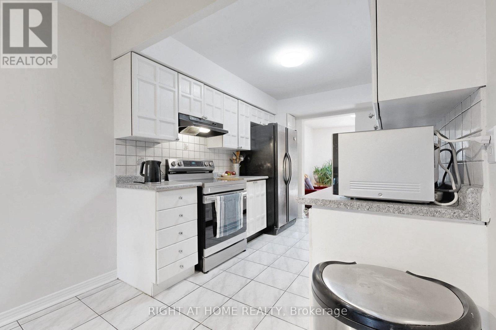 103 HEATHERTON WAY - 9