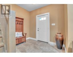 Dining room - 2091 Dwyer Road, Springwater, ON L9X1L7 Photo 10