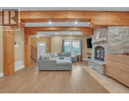 Laundry room - 2091 Dwyer Road, Springwater, ON L9X1L7 Photo 17