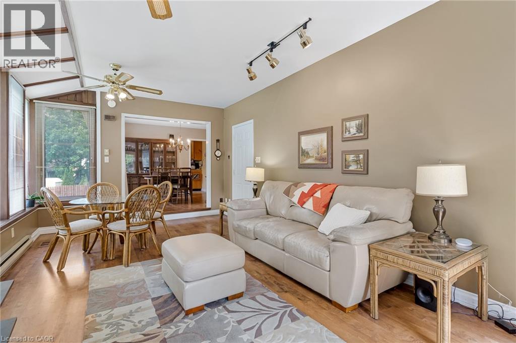 20 CORWIN Boulevard - Image 10