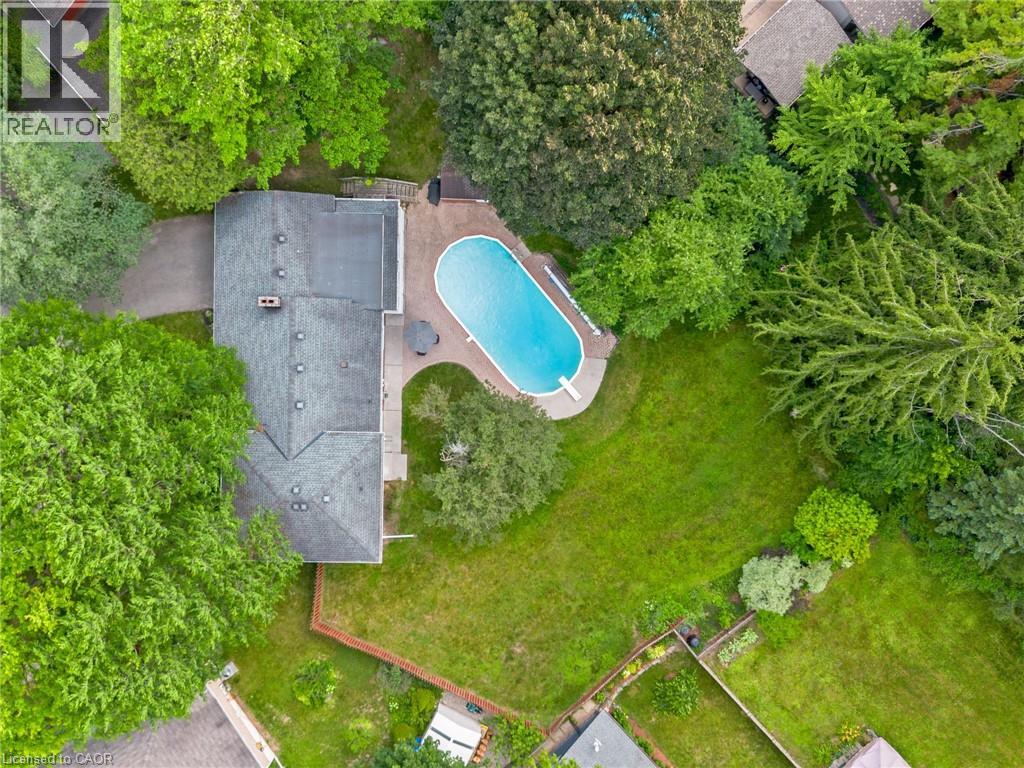 20 CORWIN Boulevard - 29