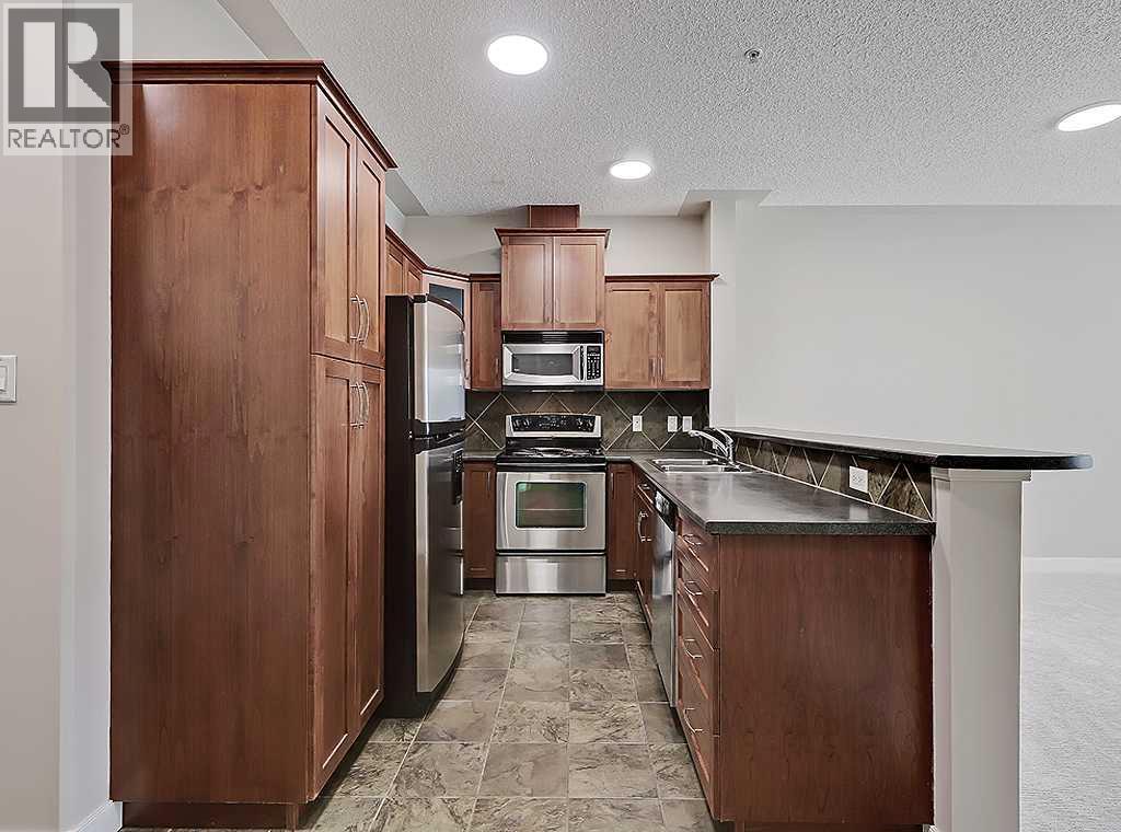 #241 20 Discovery Ridge Close SW - 12