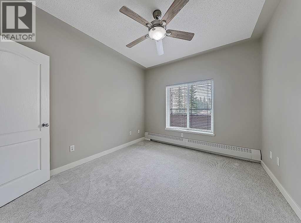 #241 20 Discovery Ridge Close SW - 22