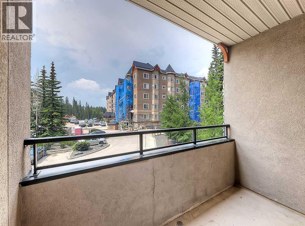 #241 20 Discovery Ridge Close SW - 30