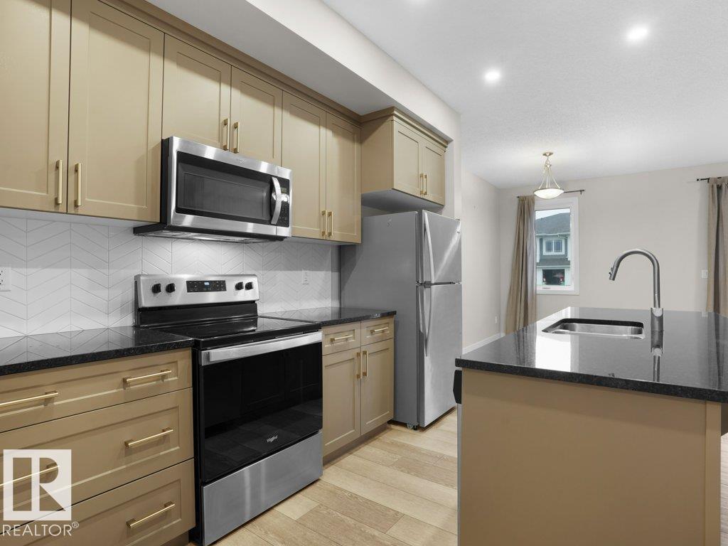 20329 15A AV NW - 32