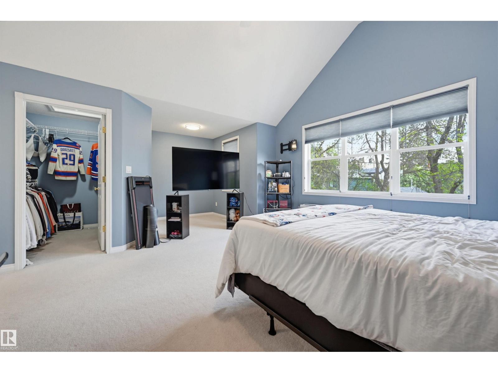 8612 108A ST NW - 18