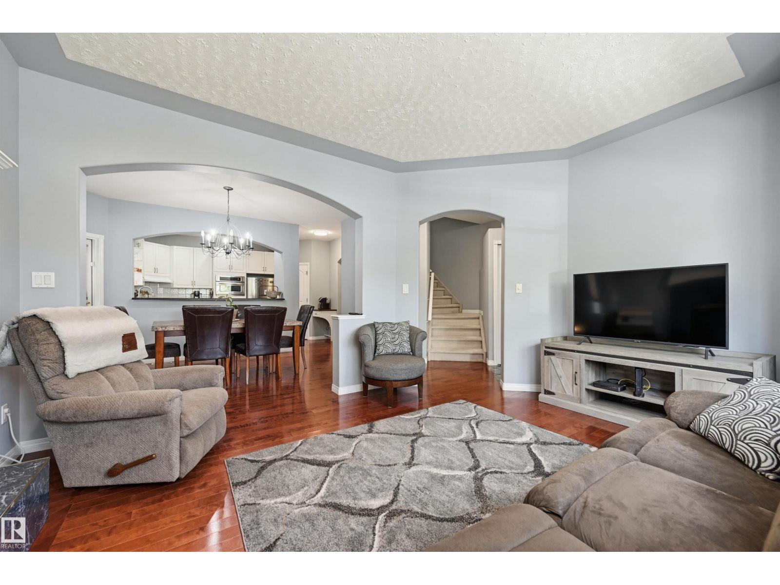 8612 108A ST NW - 8