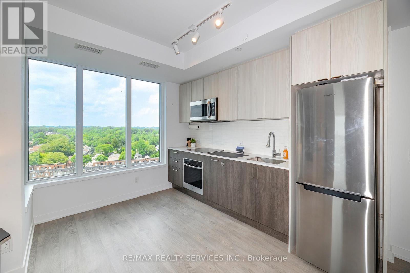 #1616 1926 LAKESHORE BOULEVARD W - 10