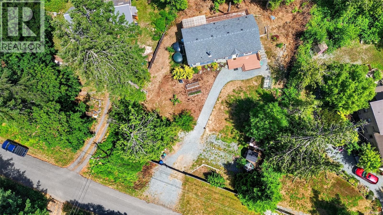 896 Canso Rd - 12