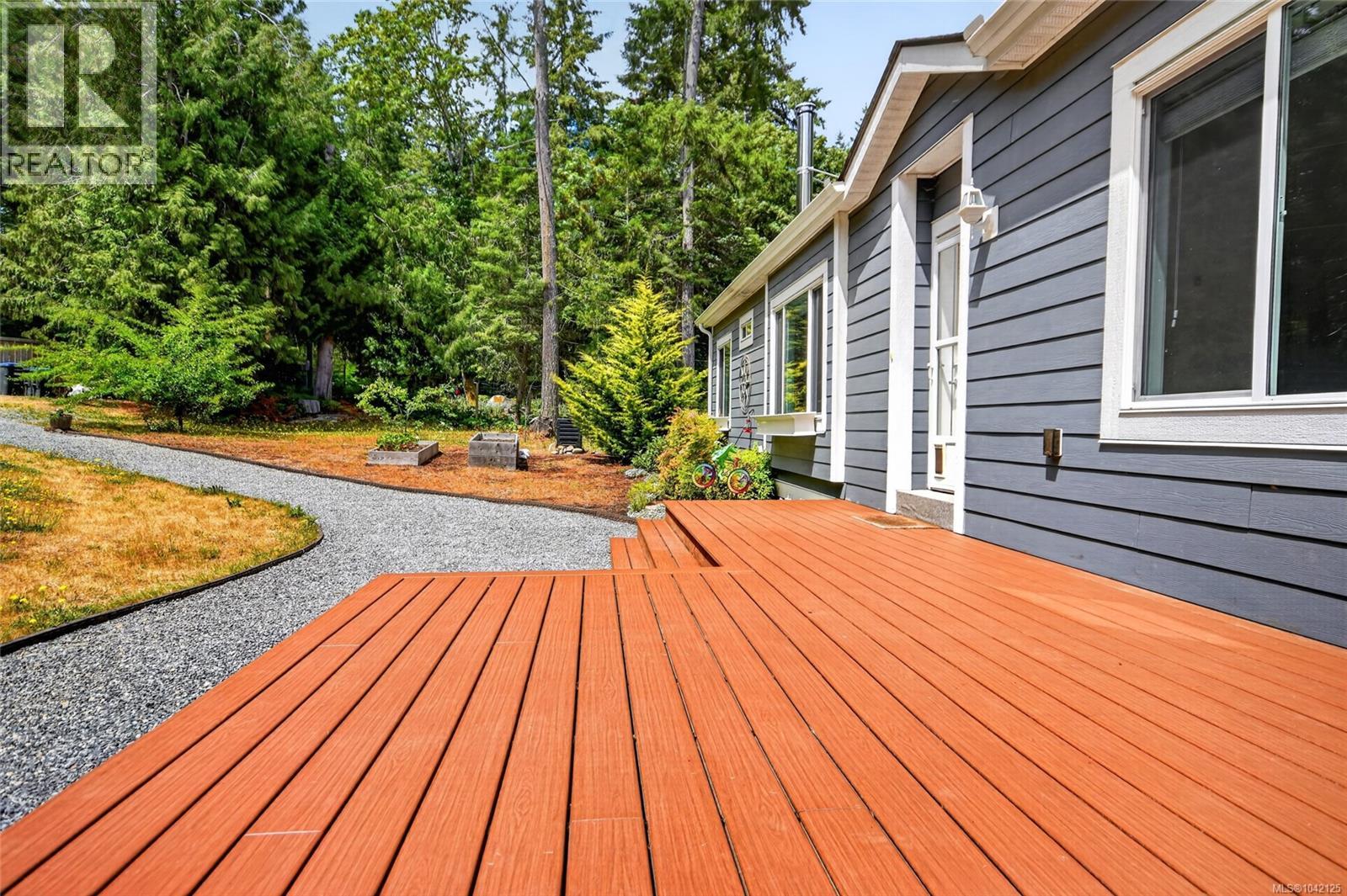 896 Canso Rd - 2