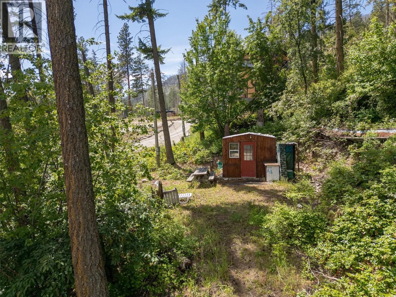  624 Udell Road, Vernon