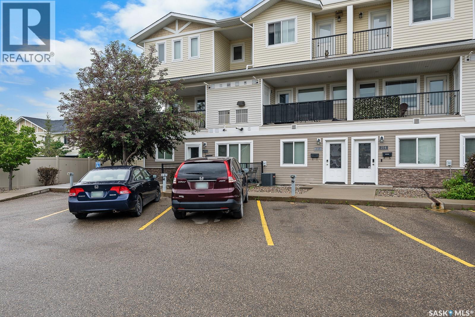 #206 1220 Empress STREET - 1