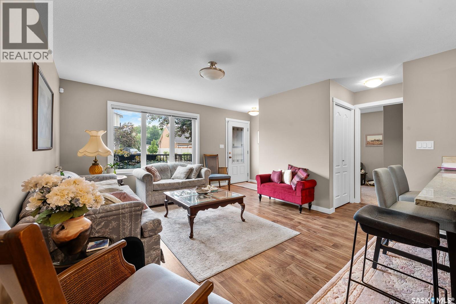 #206 1220 Empress STREET - 2