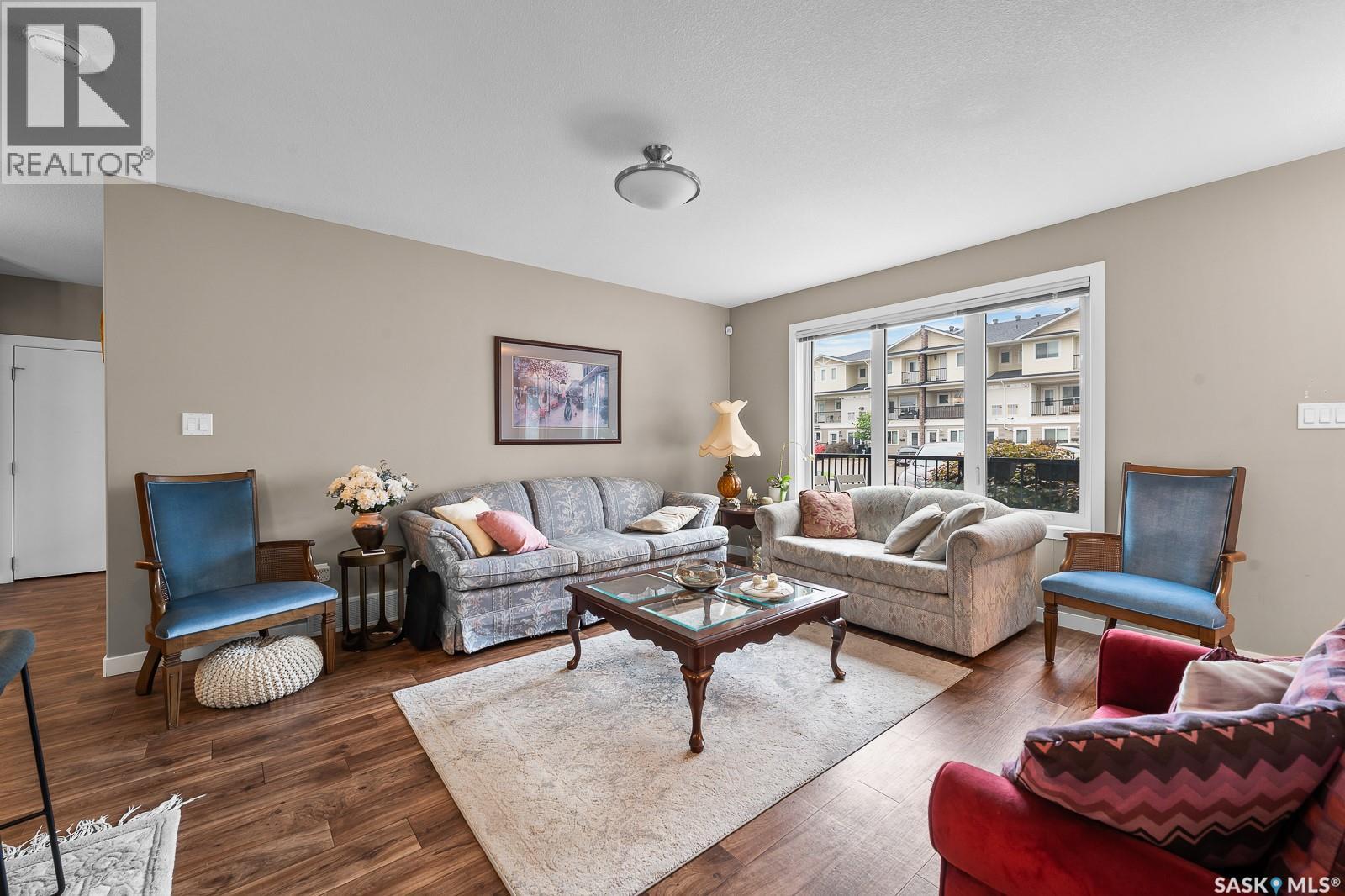 #206 1220 Empress STREET - 3