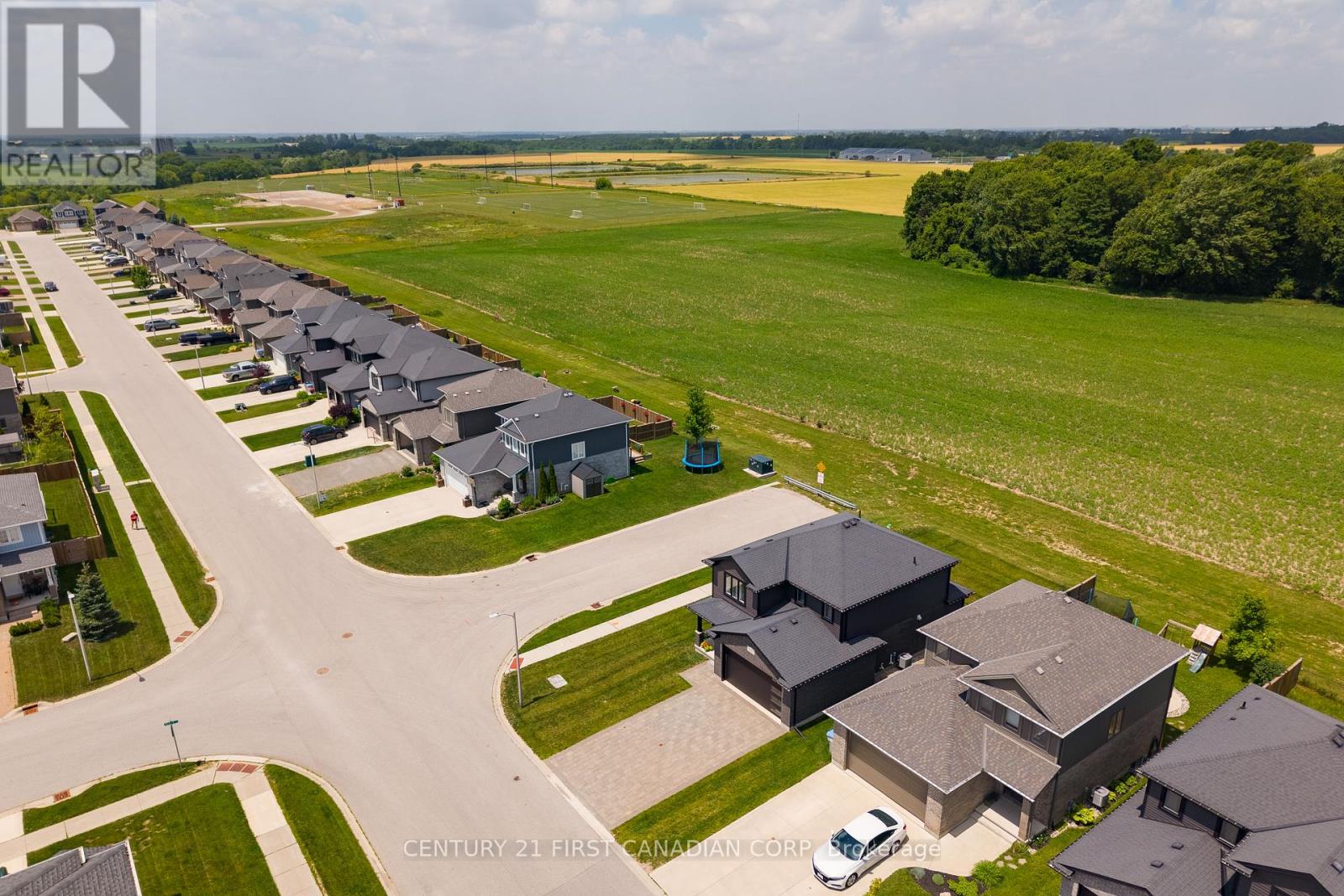150 GILMOUR DRIVE - 5