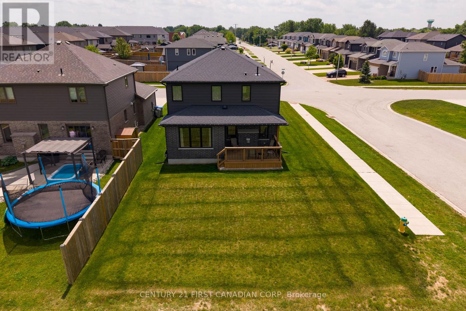 150 GILMOUR DRIVE - Image 9