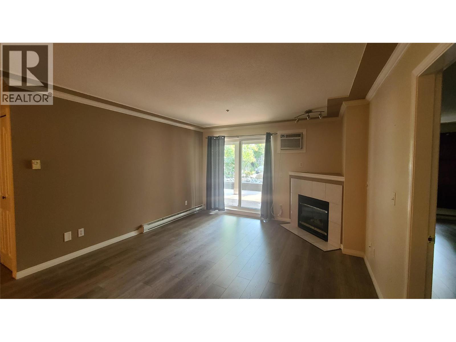 #102 329 Rigsby Street - 6