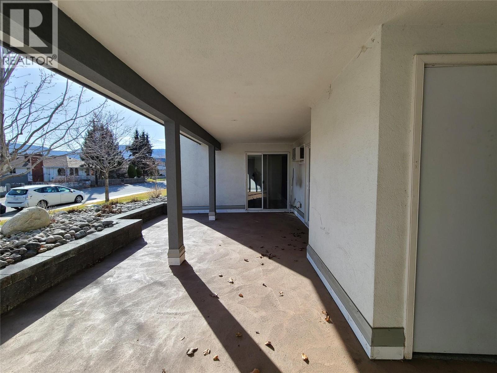 #102 329 Rigsby Street - 2