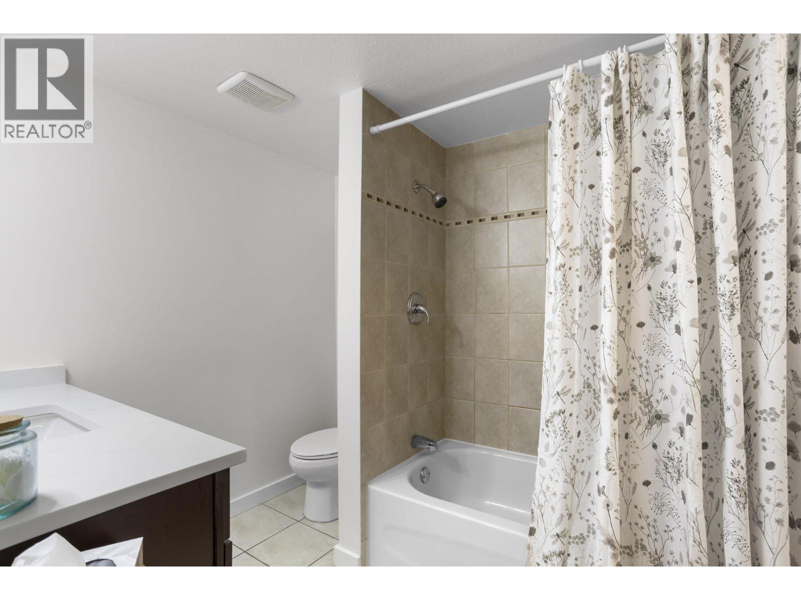 6 340 GINGER DRIVE, New Westminster