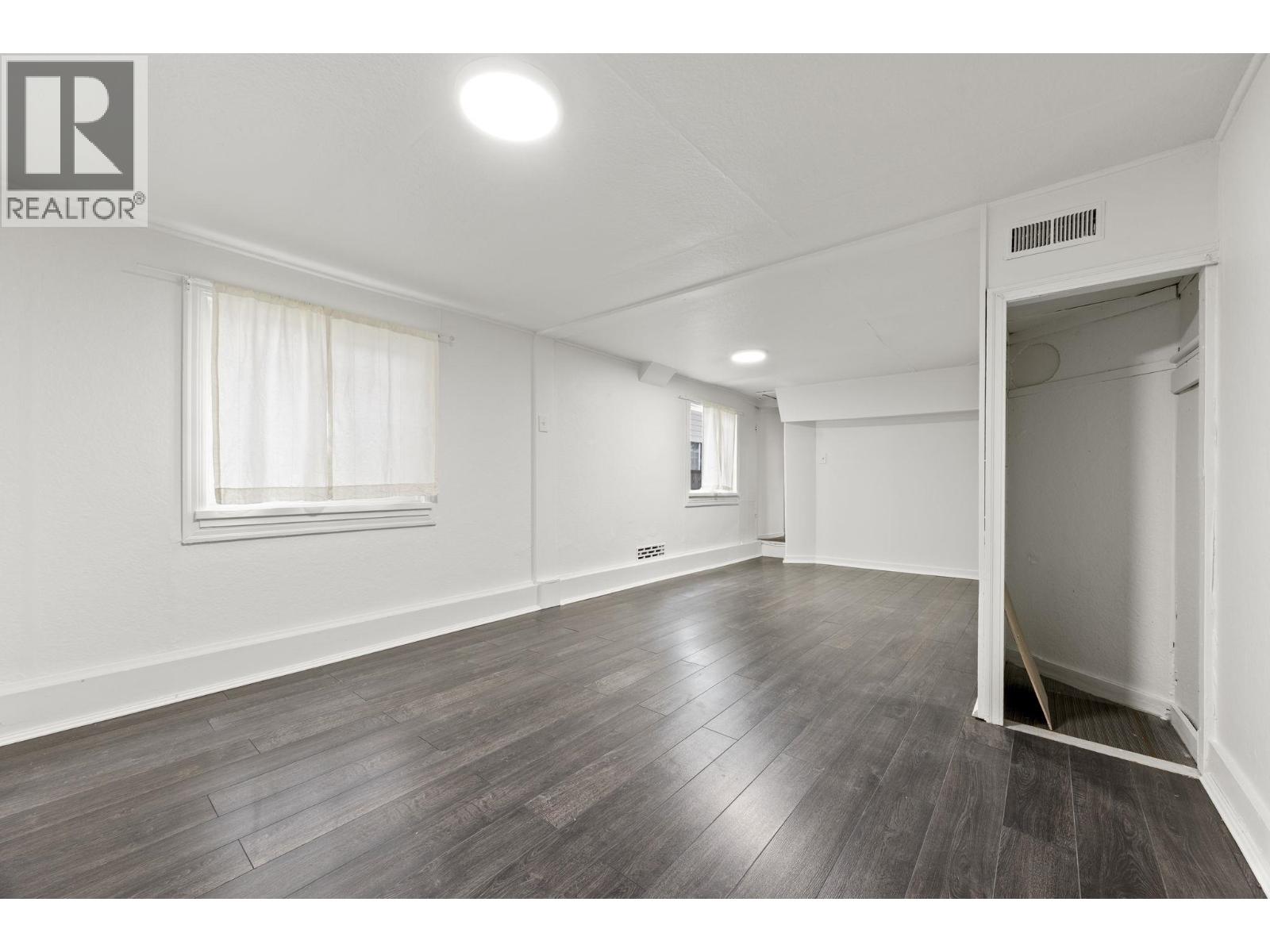 2 Bed, 1 Bath House for Rent in Vancouver – 4736 KNIGHT STREET, Vancouver – MLS# R3142688 - Image 23
