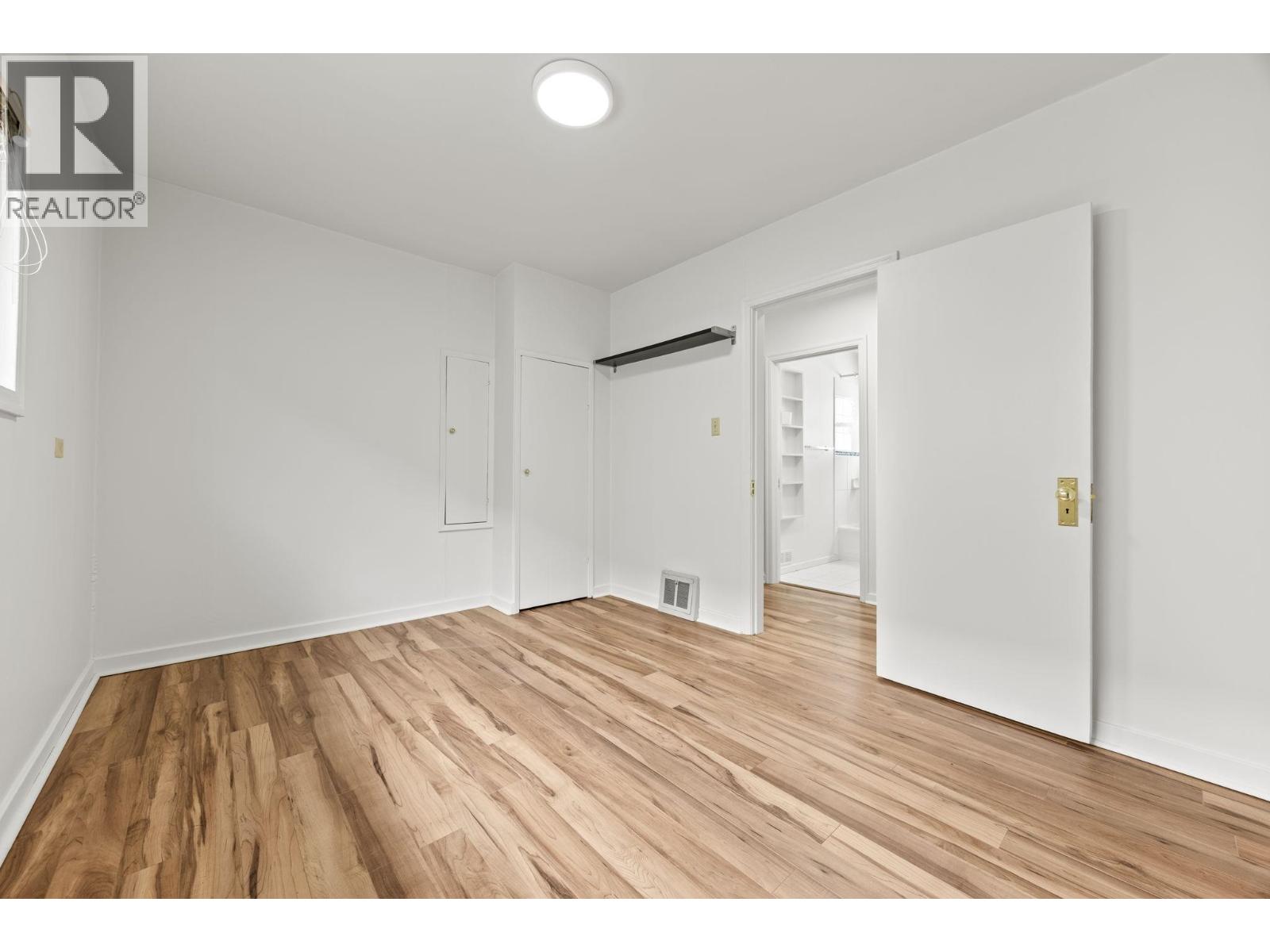 2 Bed, 1 Bath House for Rent in Vancouver – 4736 KNIGHT STREET, Vancouver – MLS# R3142688 - Image 9