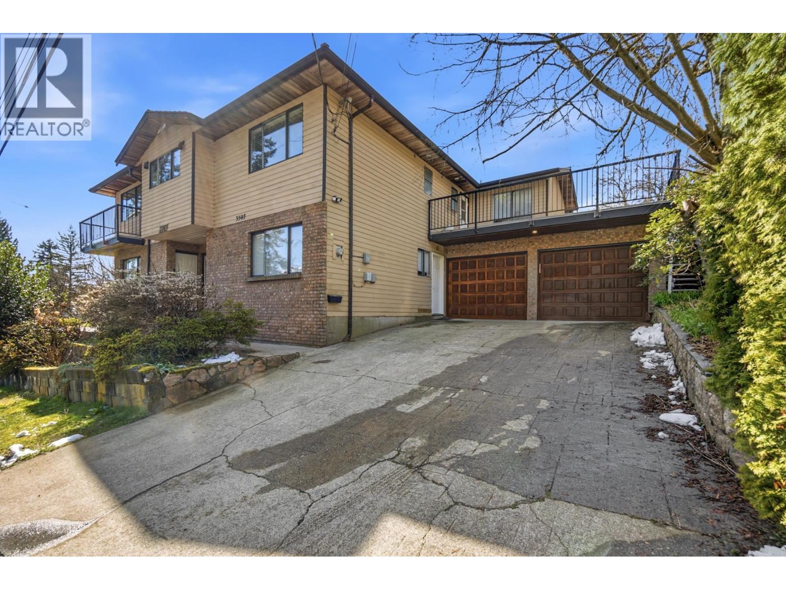 Studio 3XXX ST. ANDREWS AVENUE, North Vancouver