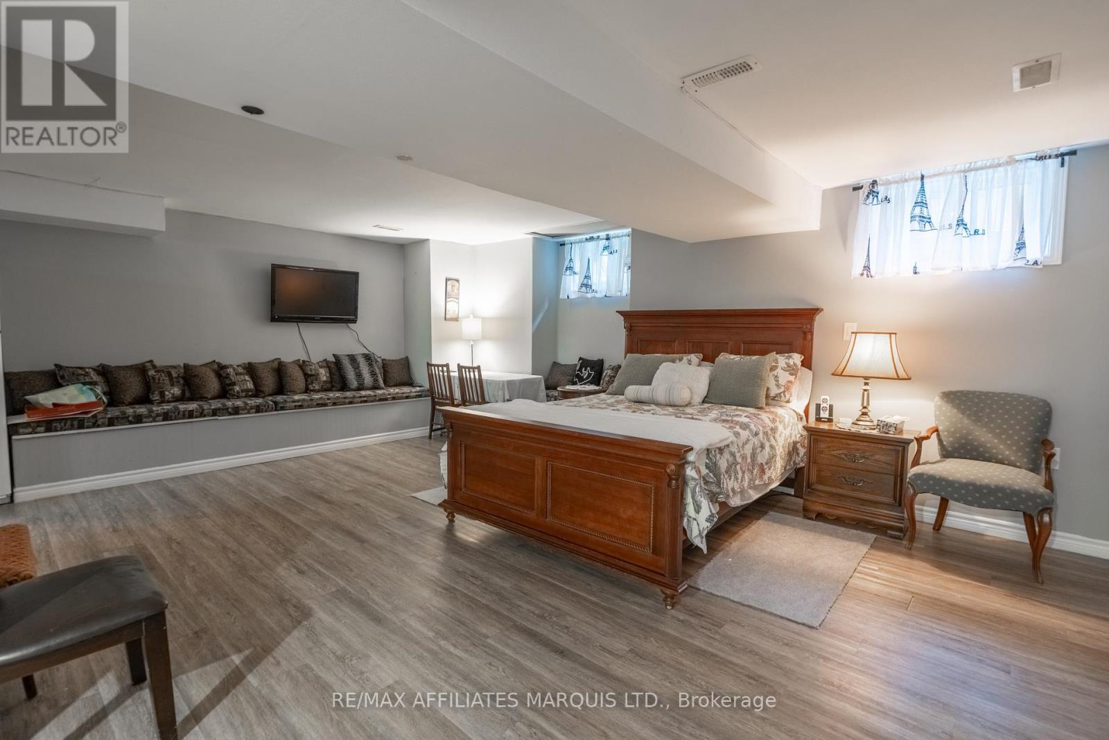 420 THIRD STREET W - 37