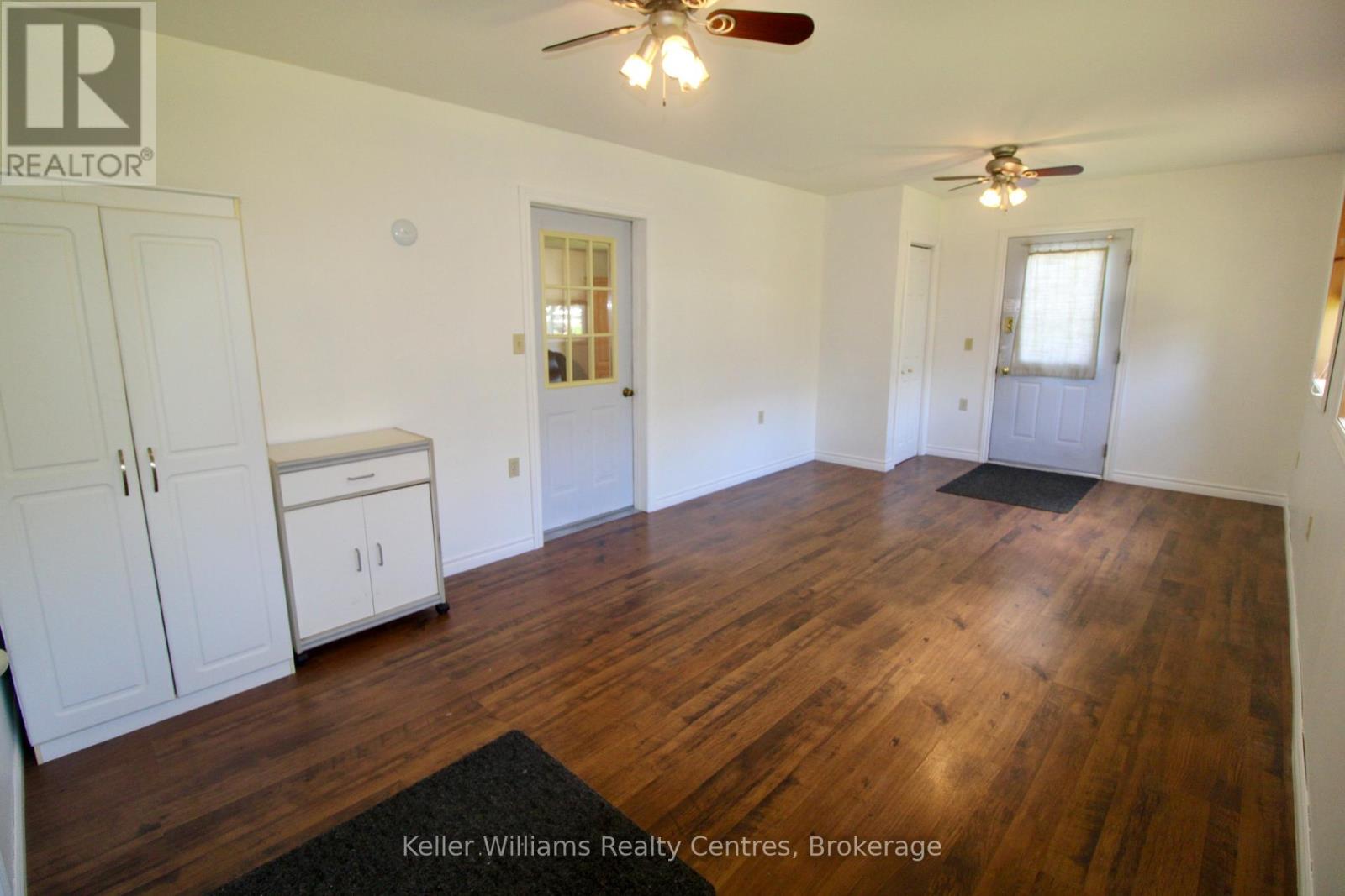 #55 302694 DOUGLAS STREET - 13