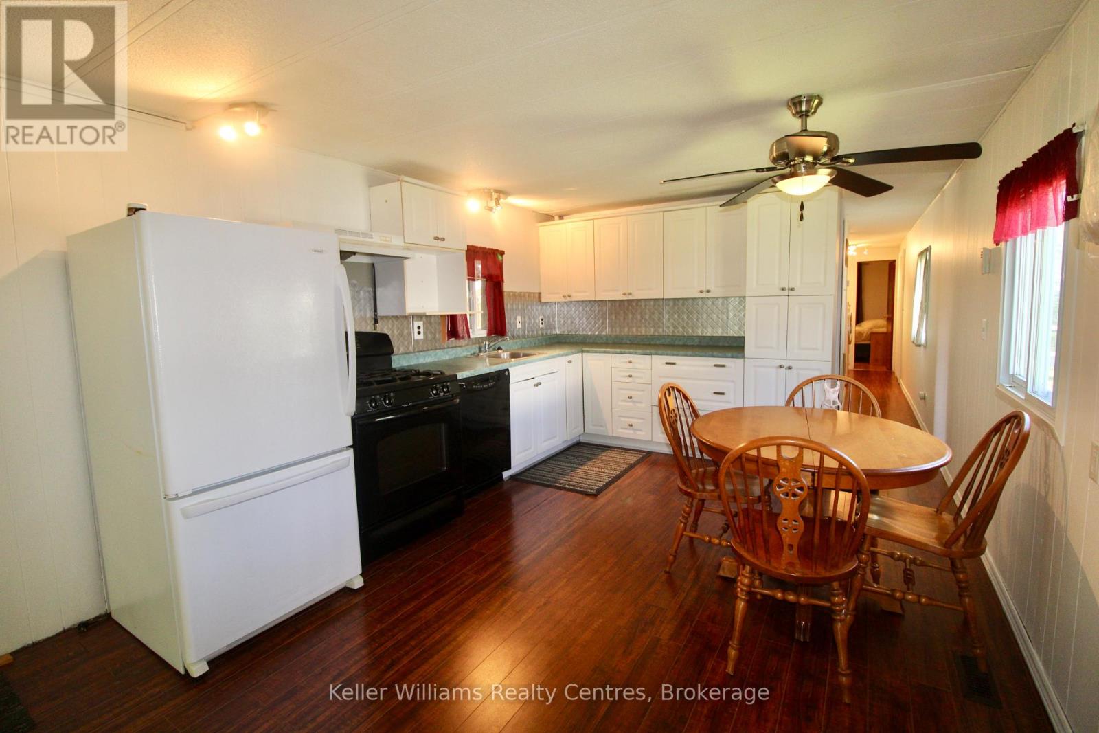 #55 302694 DOUGLAS STREET - 17