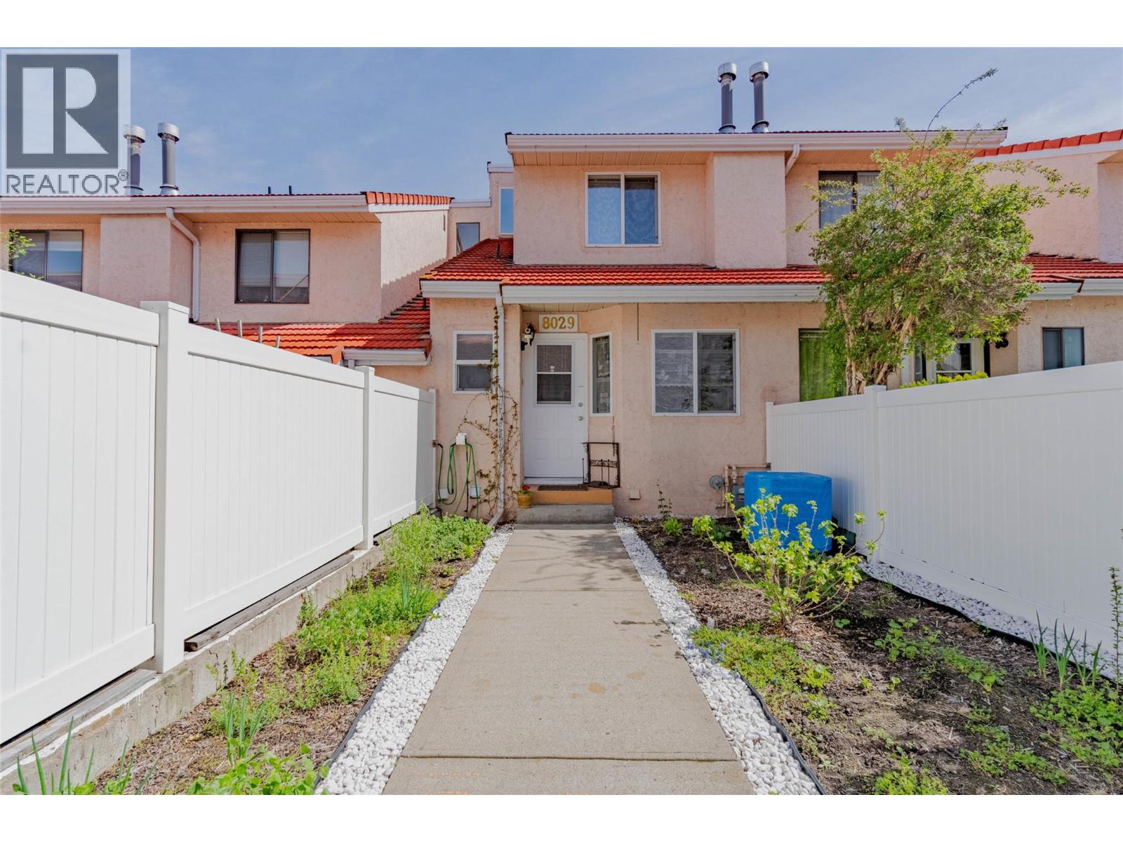 8029 VEDETTE Drive - 30