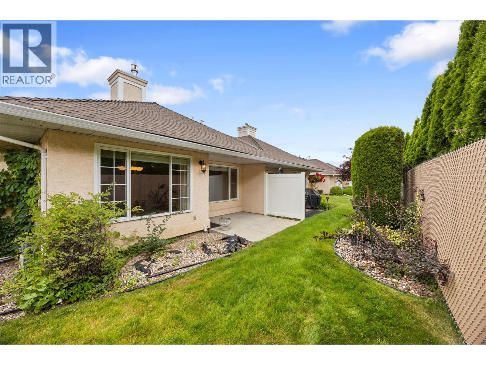 #9 1886 Parkview Crescent - 18