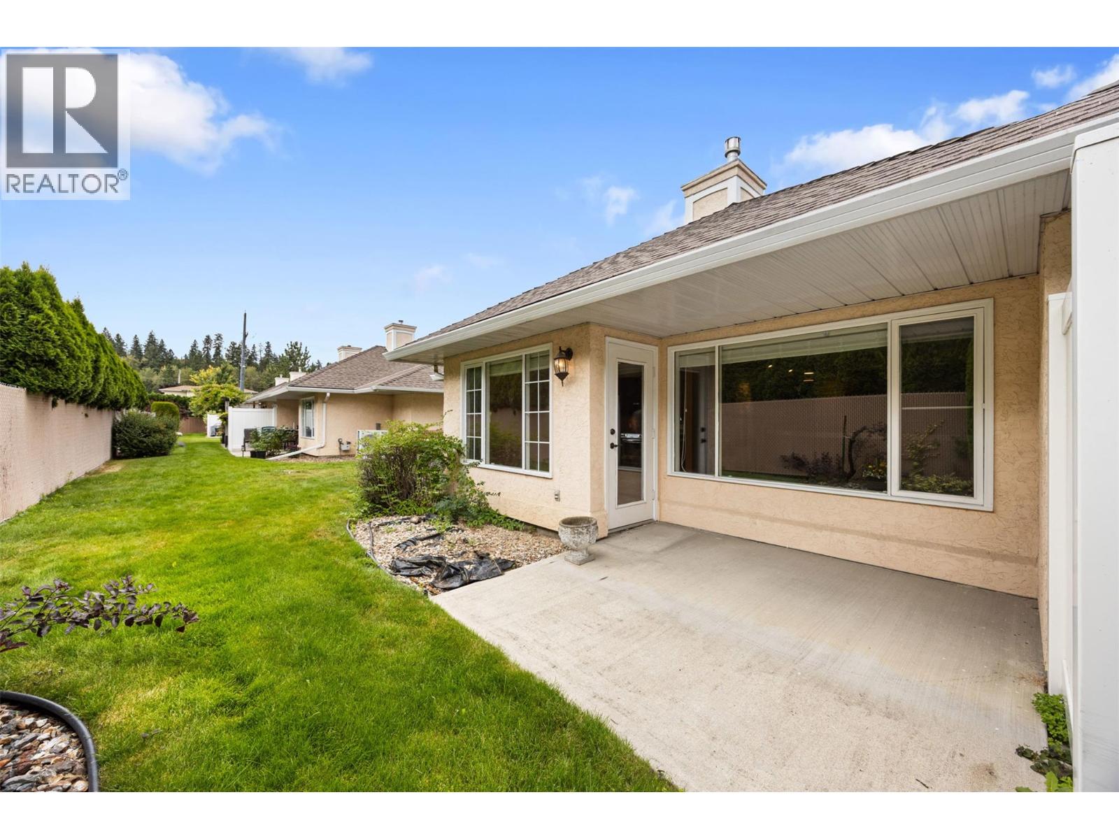 #9 1886 Parkview Crescent - 17