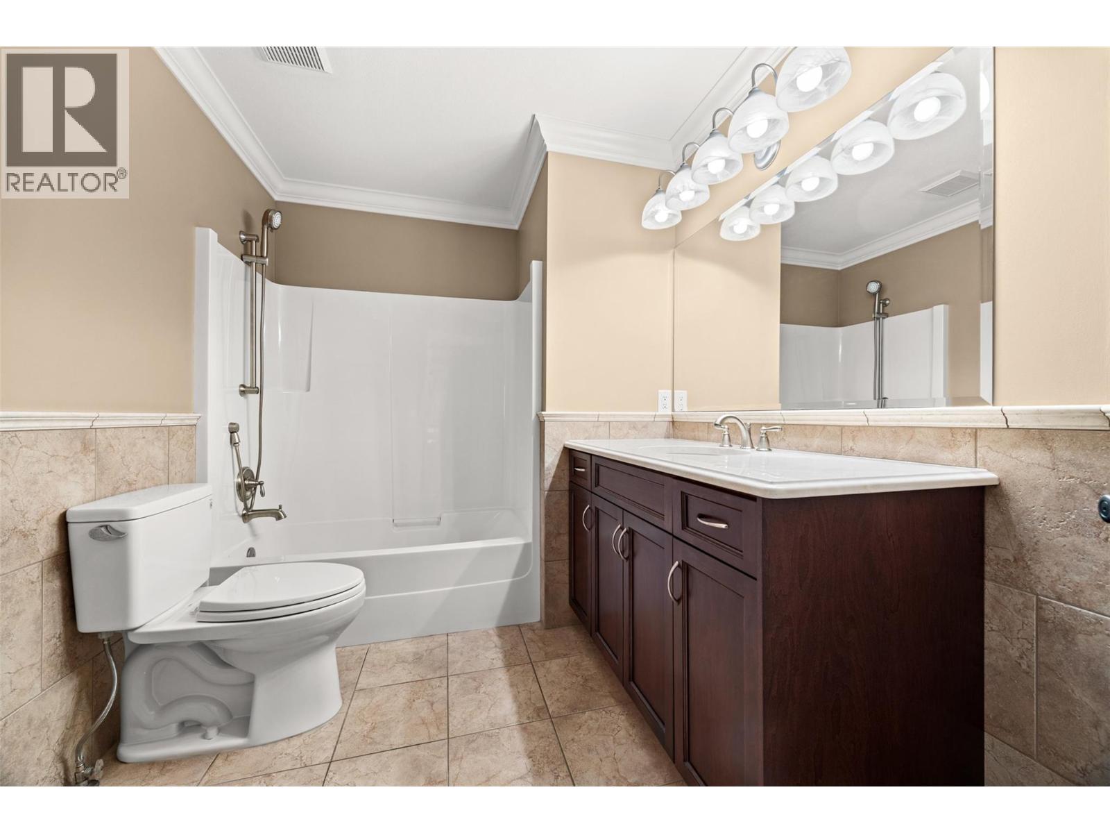 #9 1886 Parkview Crescent - 29