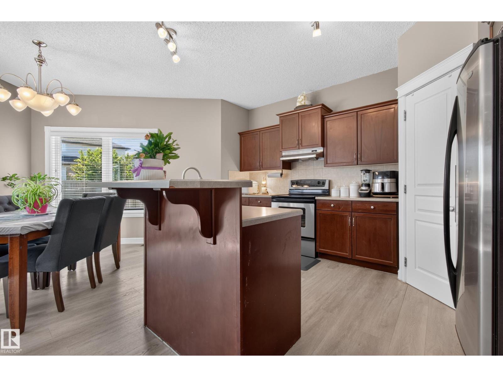 547 LEGER WY NW - 18
