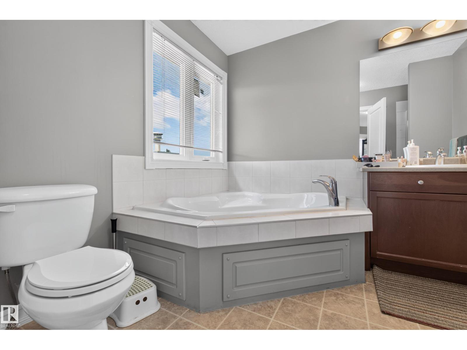 547 LEGER WY NW - 24