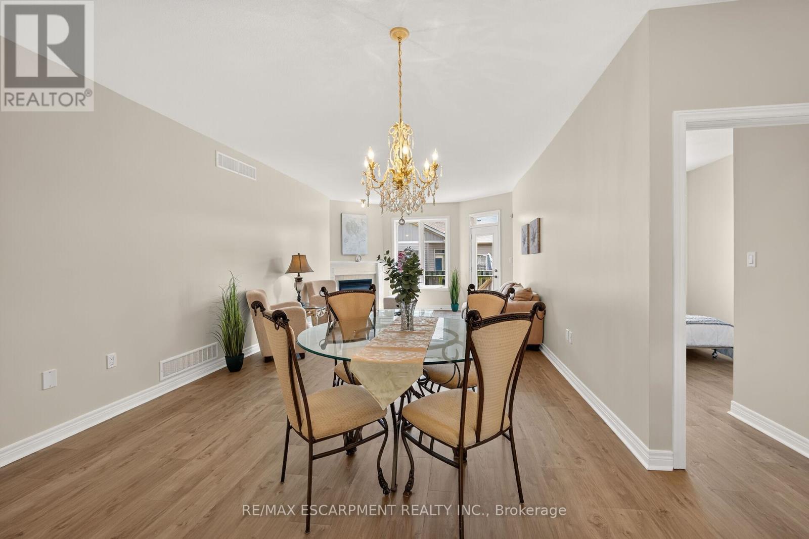 14 ECKER LANE - 15