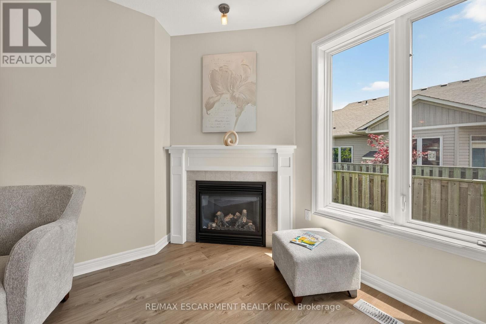 14 ECKER LANE - 19