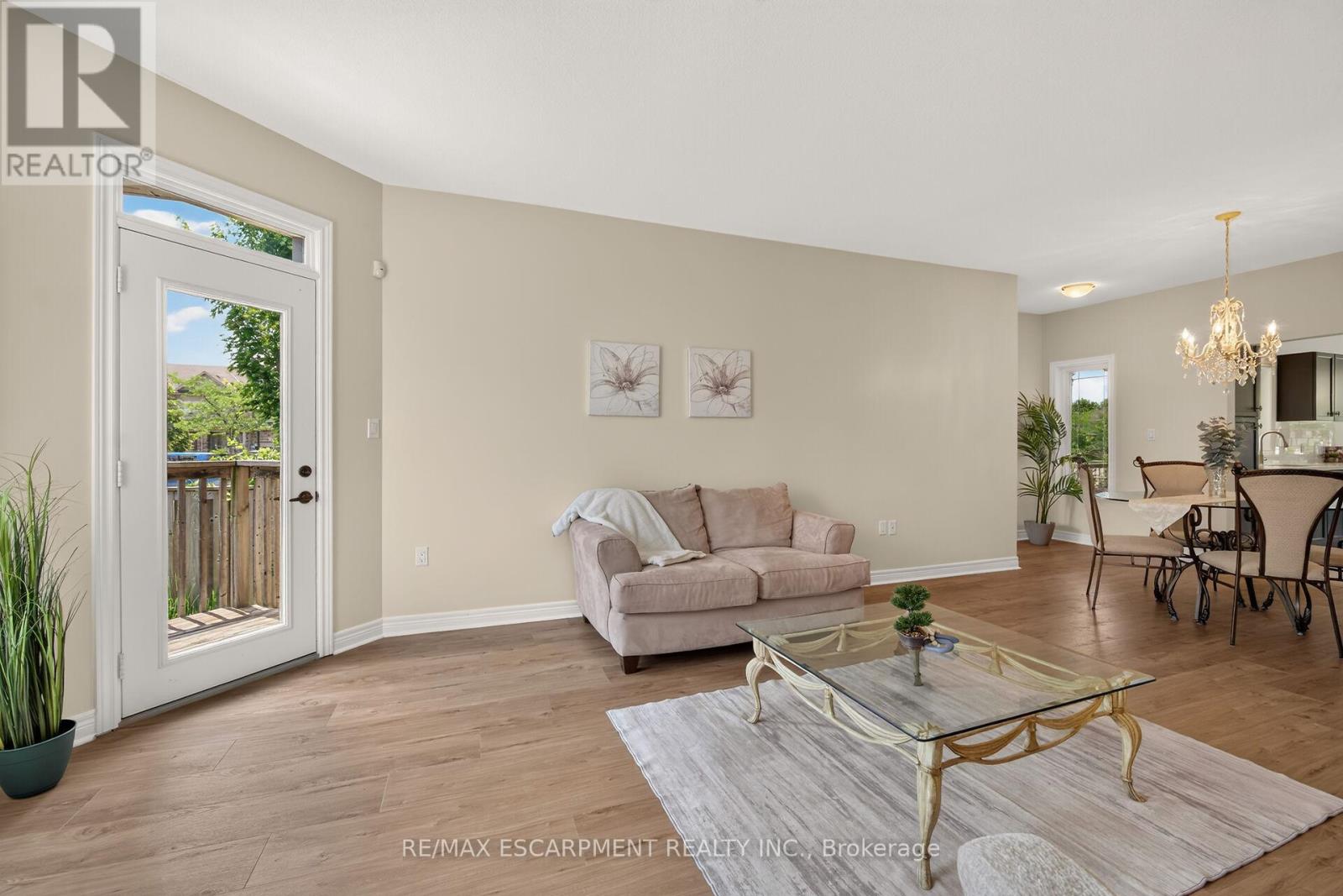 14 ECKER LANE - 21