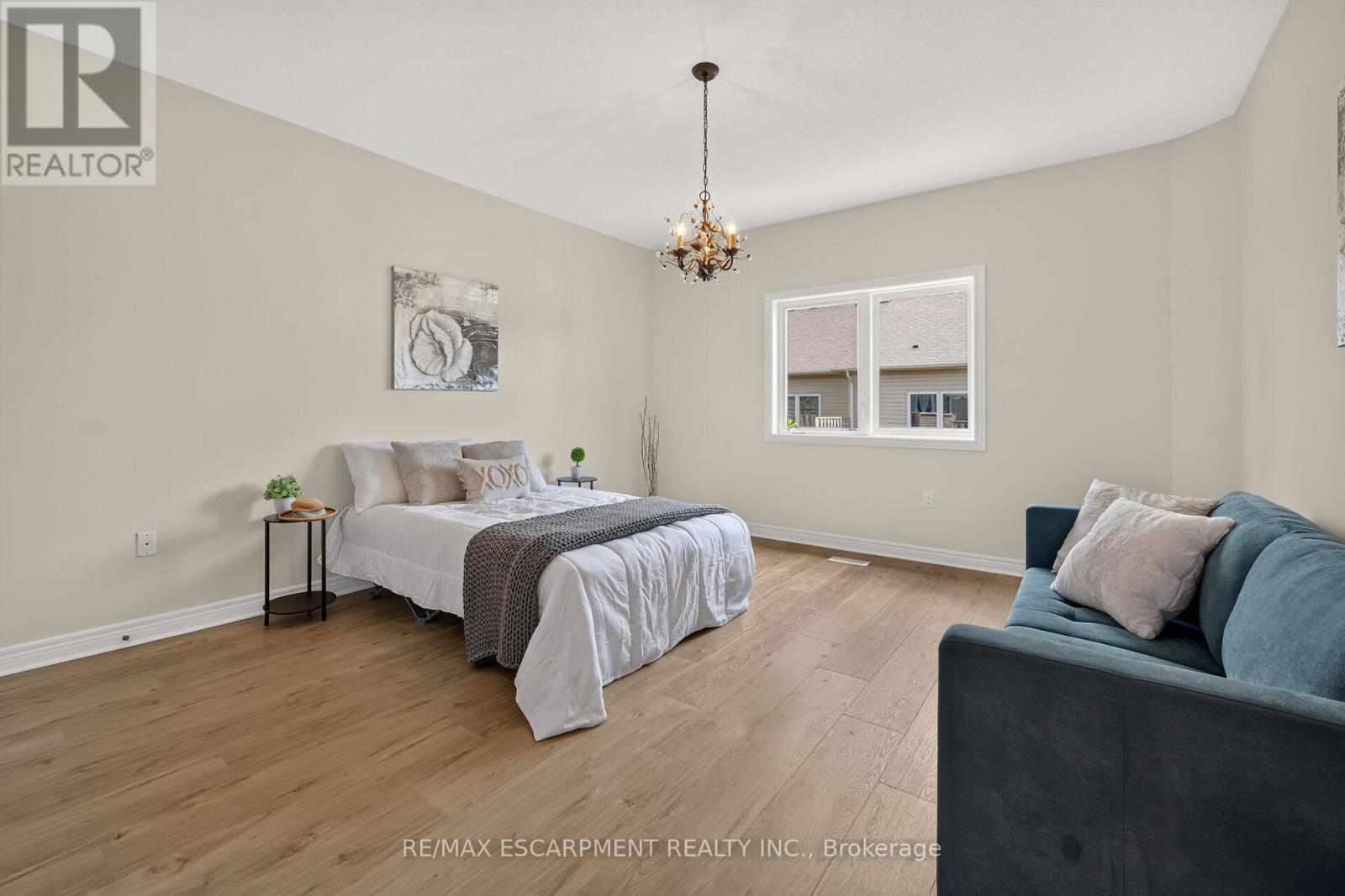14 ECKER LANE - 29