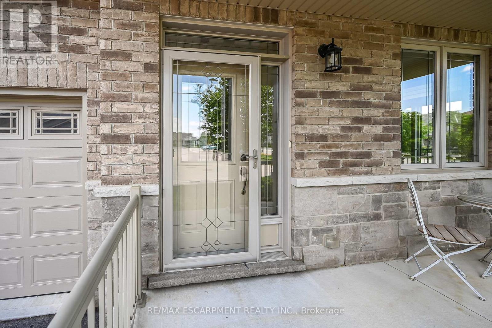 14 ECKER LANE - 3