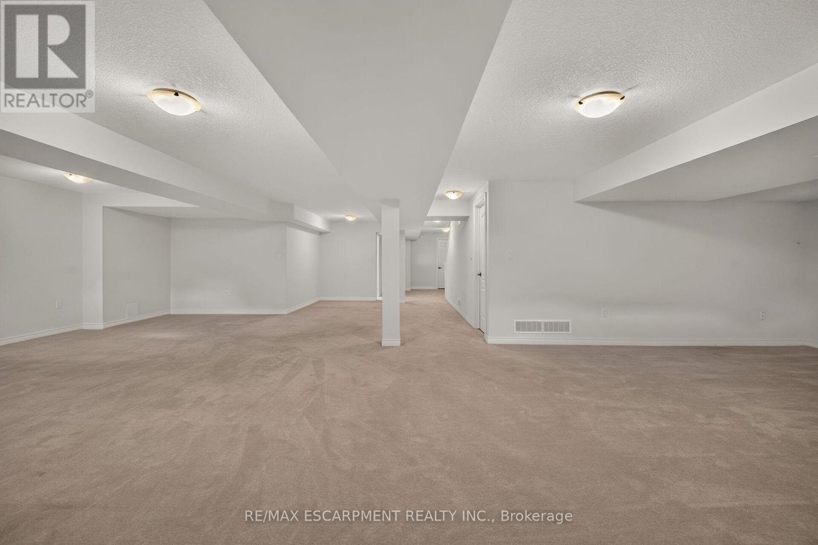 14 ECKER LANE - 39