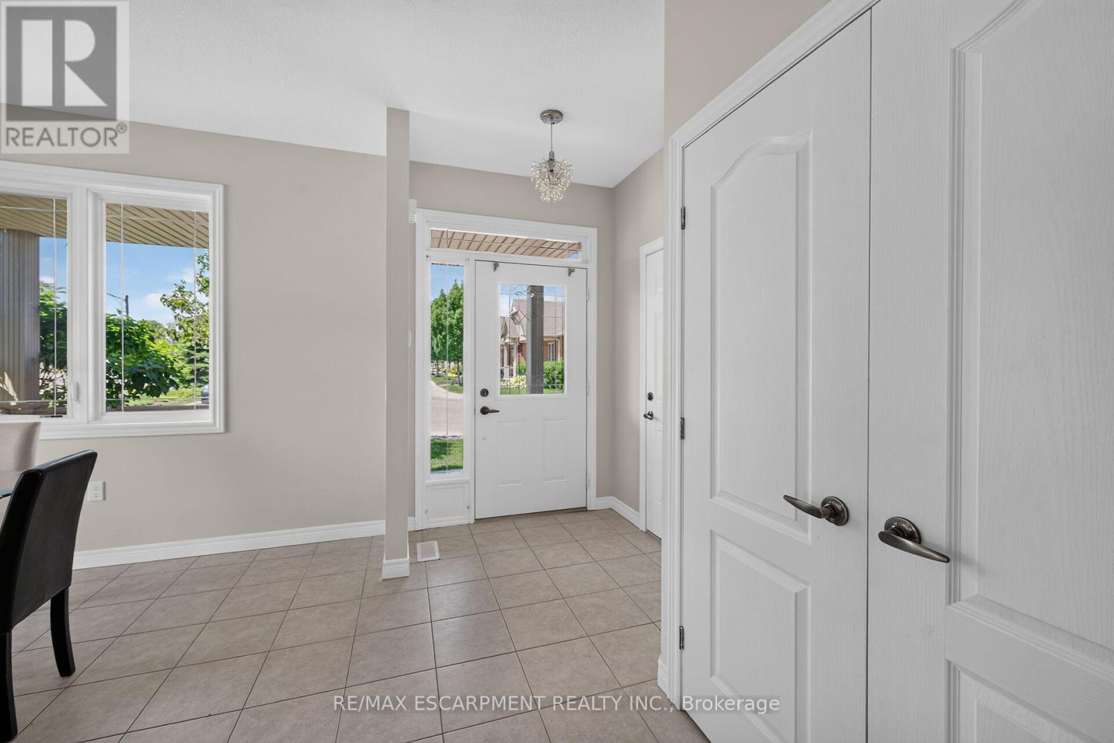 14 ECKER LANE - 5