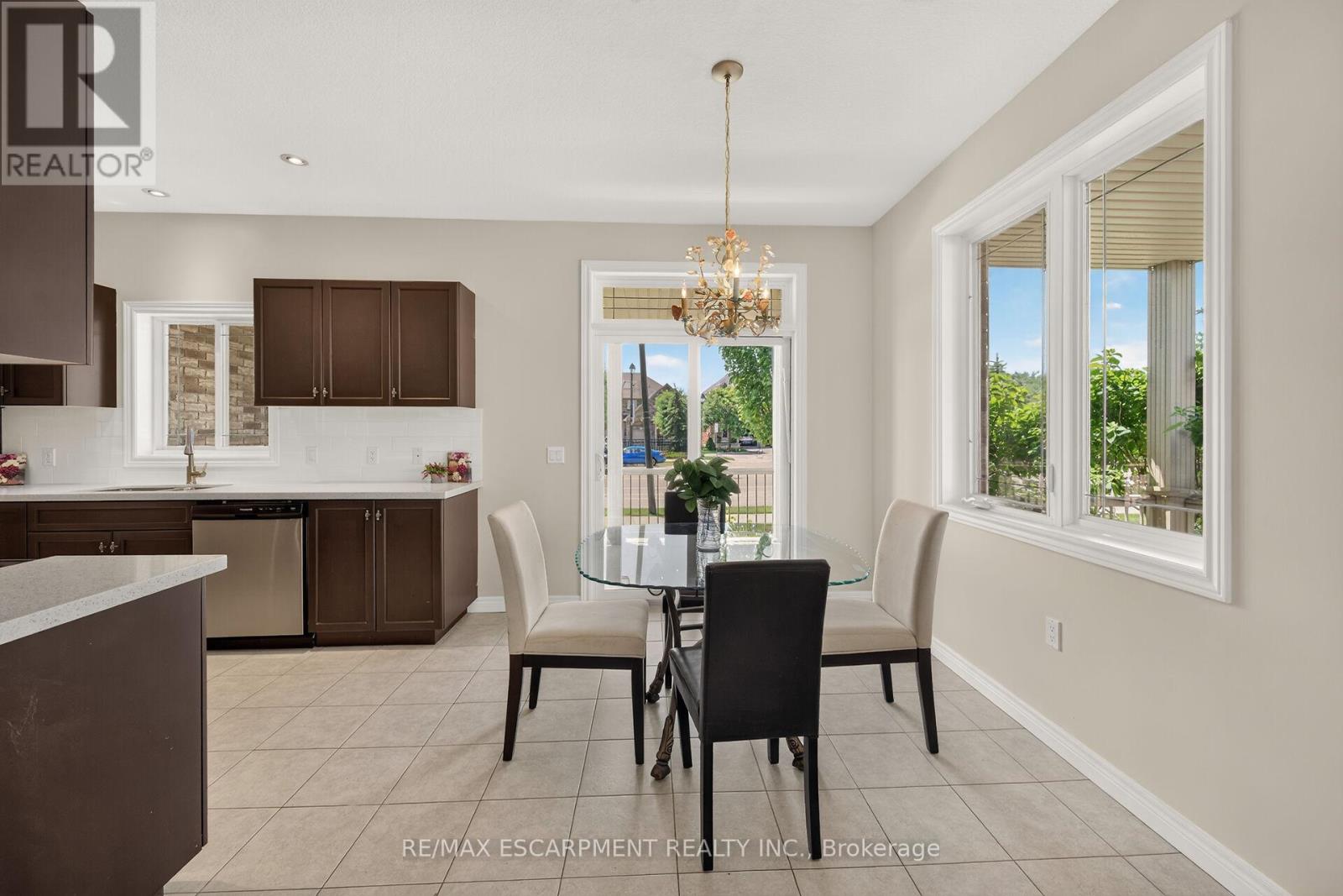 14 ECKER LANE - 6